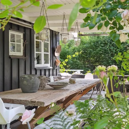 6 Bedroom In Ferienhaus Hornbæk