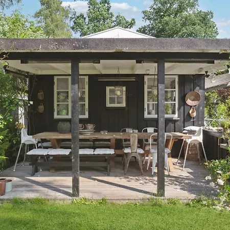 6 Bedroom In Hornbæk